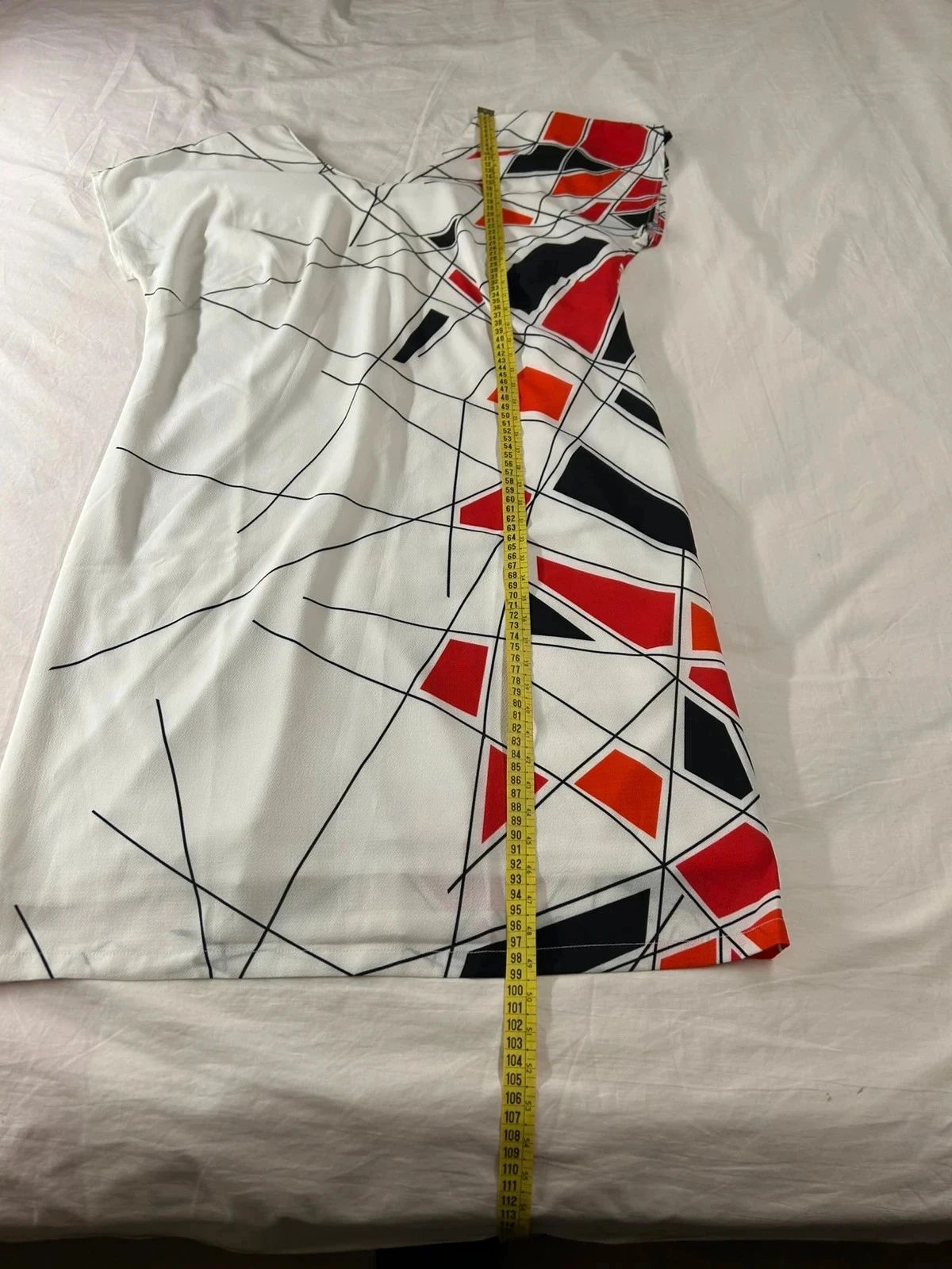 Vestido curto branco com estampas vermelhas la maison jersey – photo 5